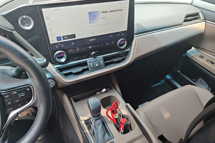 Used Lexus ES 2025 200 Premium Edition Gear Lever