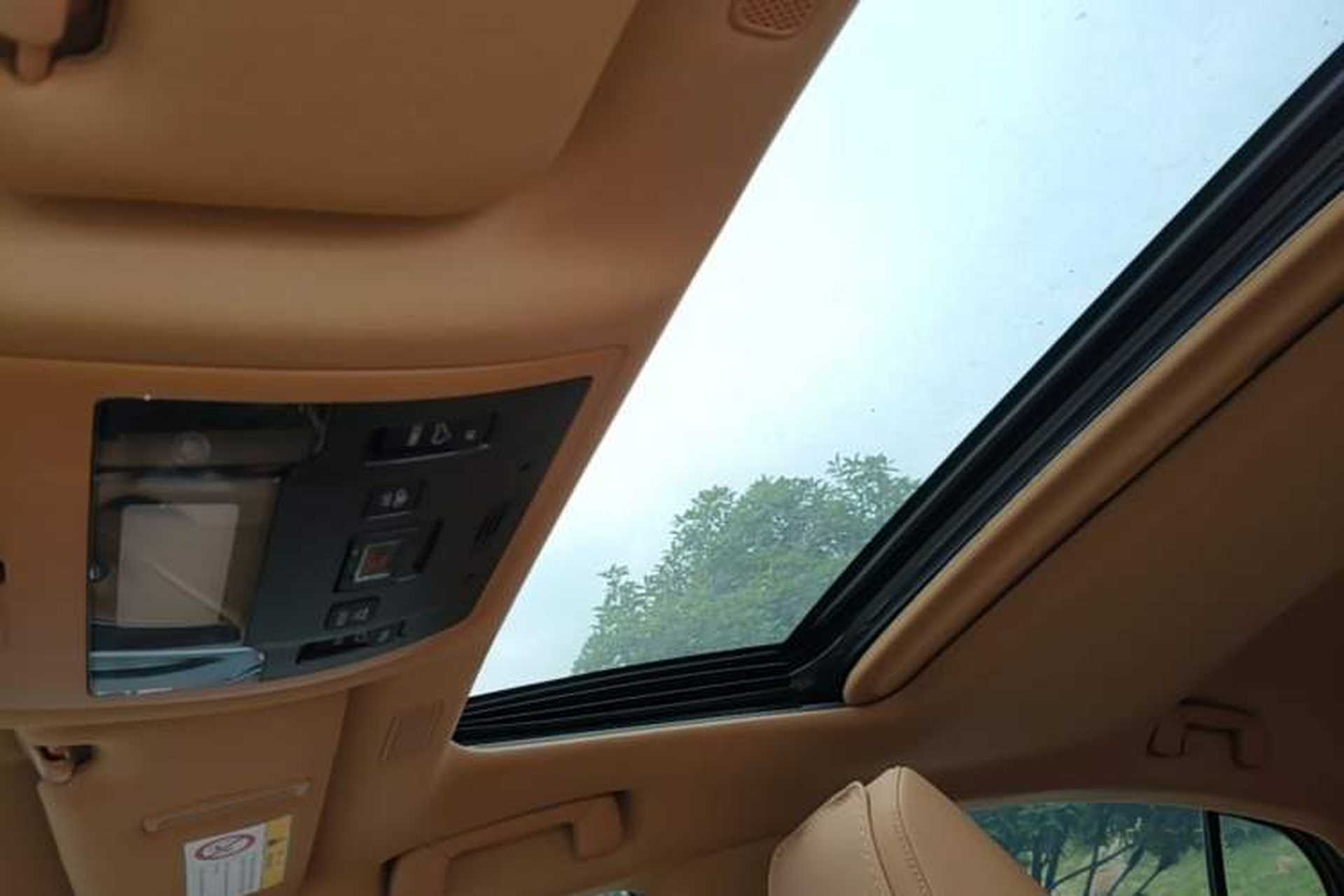 Used Lexus ES 2025 200 Premium Edition Headliner