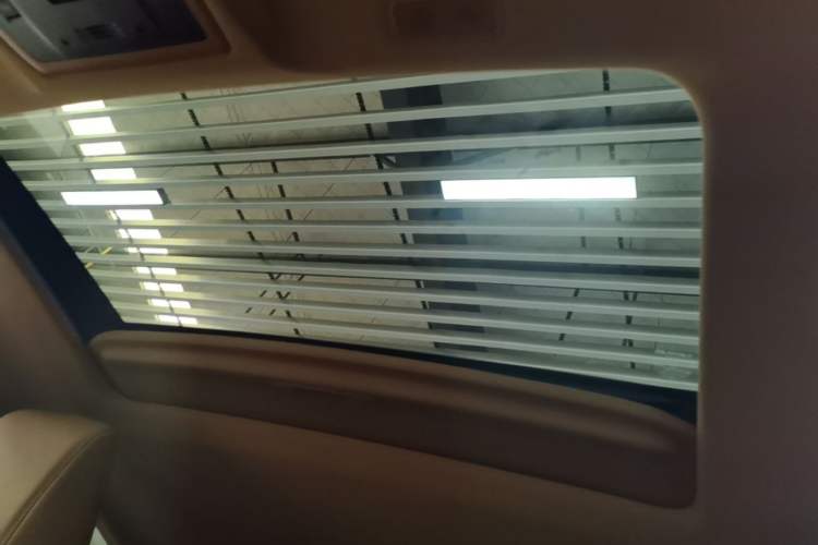 Used Lexus ES 2025 200 Premium Edition Headliner