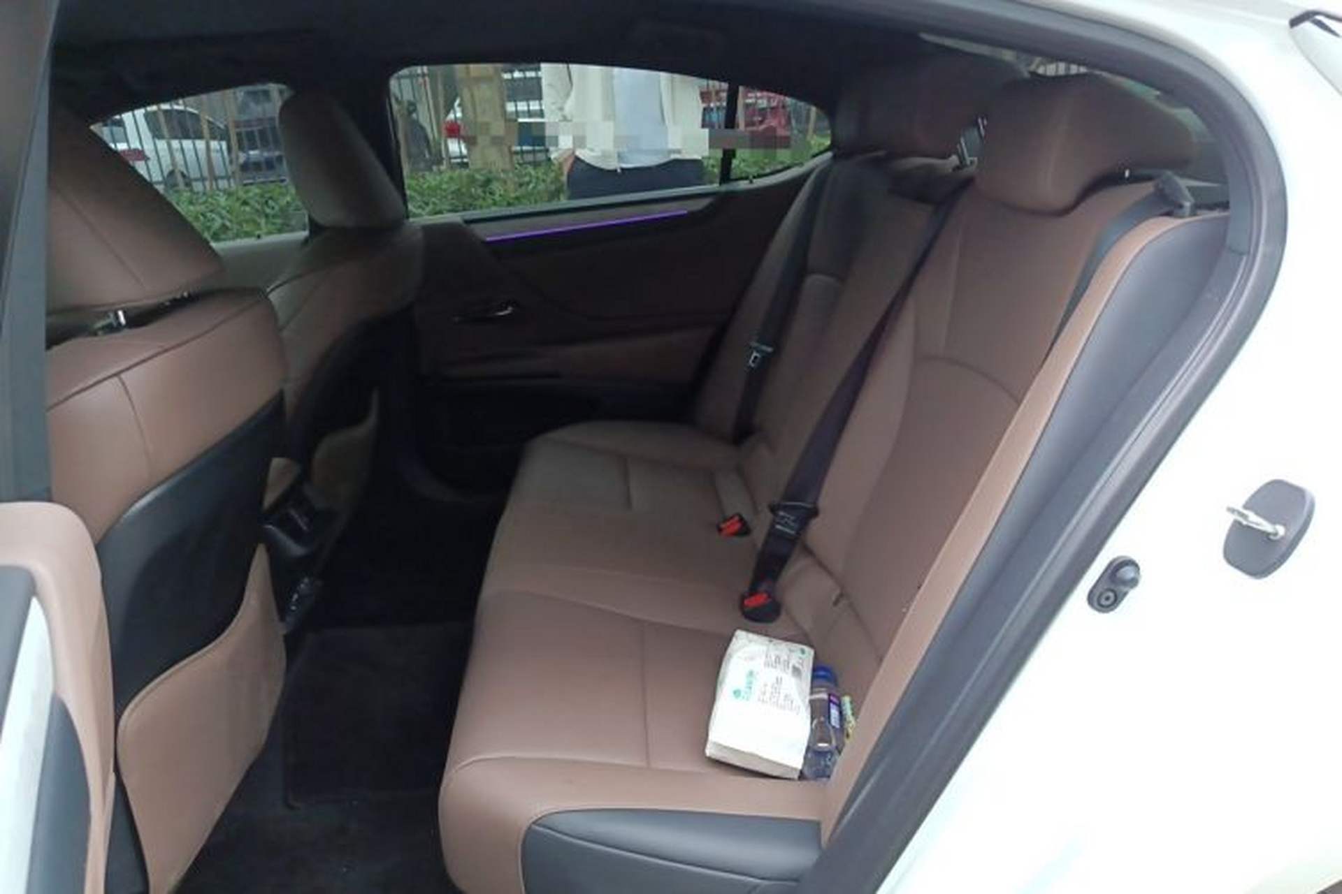 Used Lexus ES 2025 200 Premium Edition Left Rear Seat