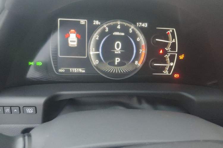Used Lexus ES 2025 200 Premium Edition Odometer Close Up