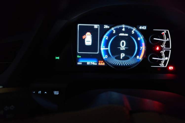 Used Lexus ES 2025 200 Premium Edition Odometer Close Up