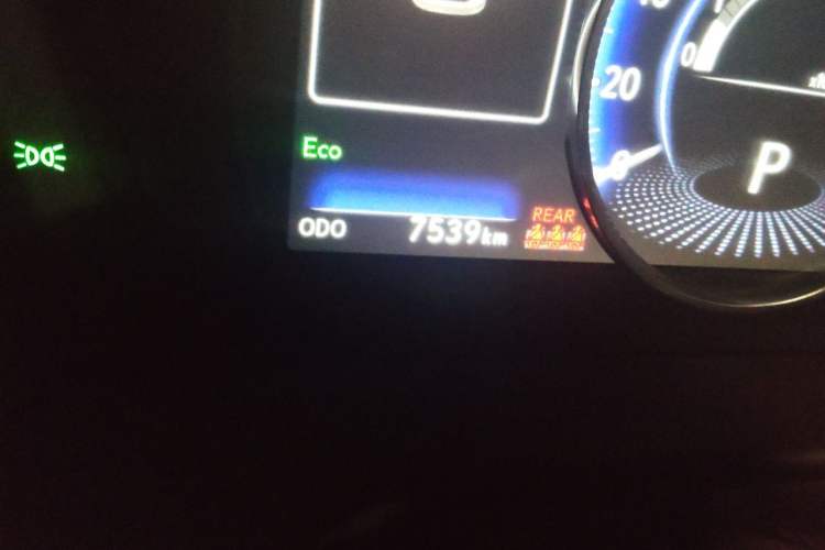 Used Lexus ES 2025 200 Premium Edition Odometer Close Up
