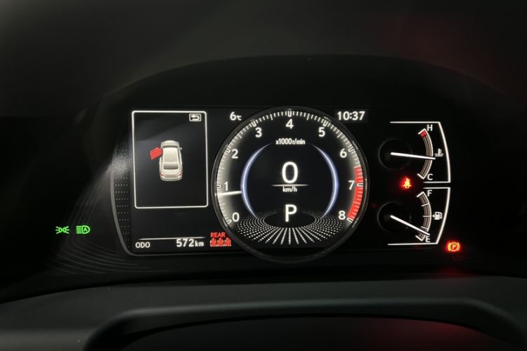 Used Lexus ES 2025 200 Premium Edition Odometer Close Up