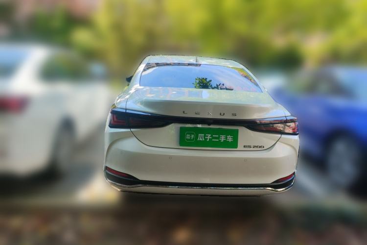 Used Lexus ES 2025 200 Premium Edition Rear
