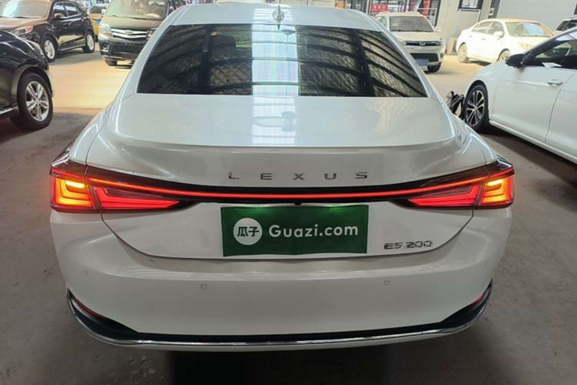 Used Lexus ES 2025 200 Premium Edition Rear