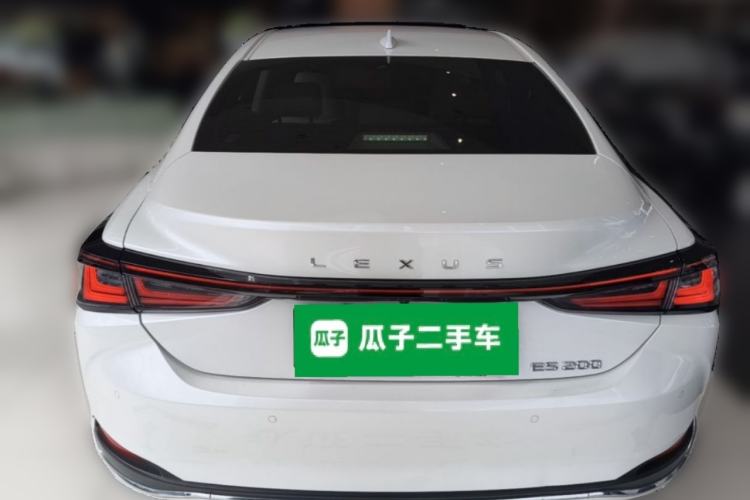 Used Lexus ES 2025 200 Premium Edition Rear
