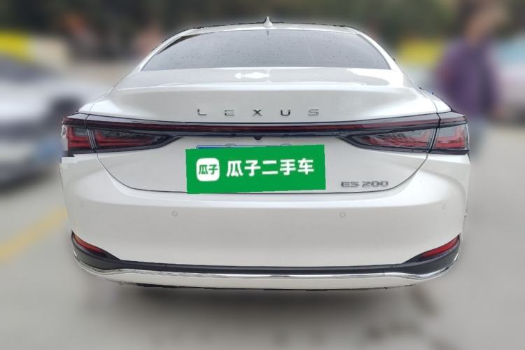 Used Lexus ES 2025 200 Premium Edition Rear