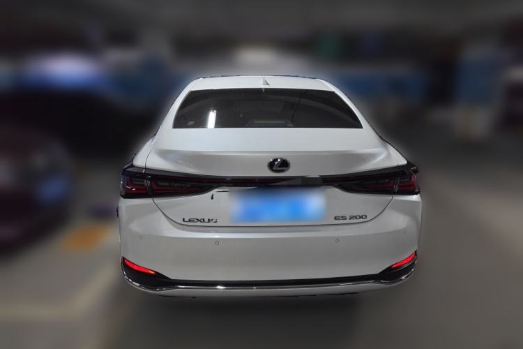 Used Lexus ES 2025 200 Premium Edition Rear
