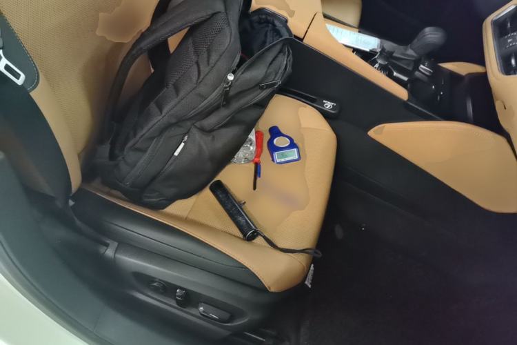 Used Lexus ES 2025 200 Premium Edition Right Front Seat