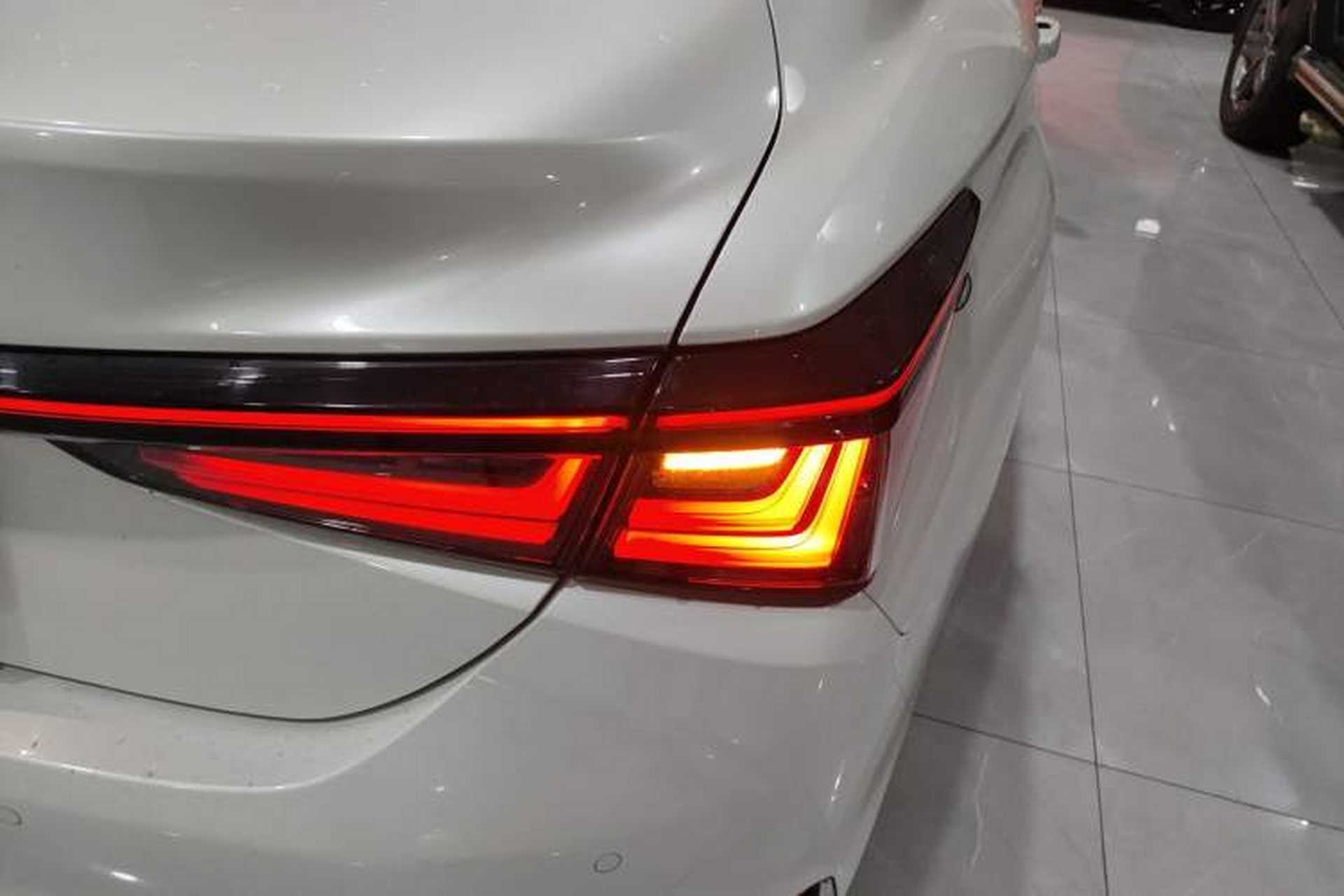 Used Lexus ES 2025 200 Premium Edition Right Rear Taillight