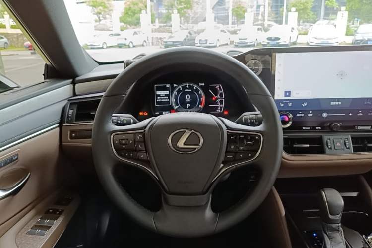 Used Lexus ES 2025 200 Premium Edition Steering Wheel