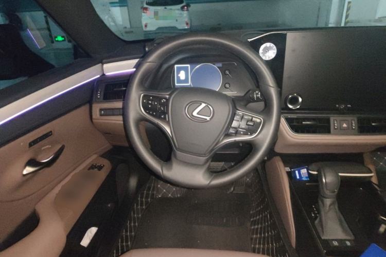 Used Lexus ES 2025 200 Premium Edition Steering Wheel