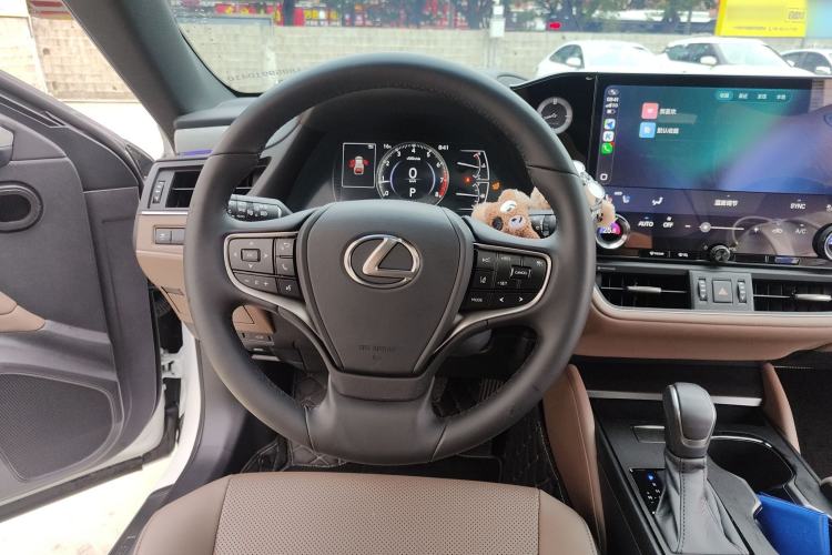 Used Lexus ES 2025 200 Premium Edition Steering Wheel