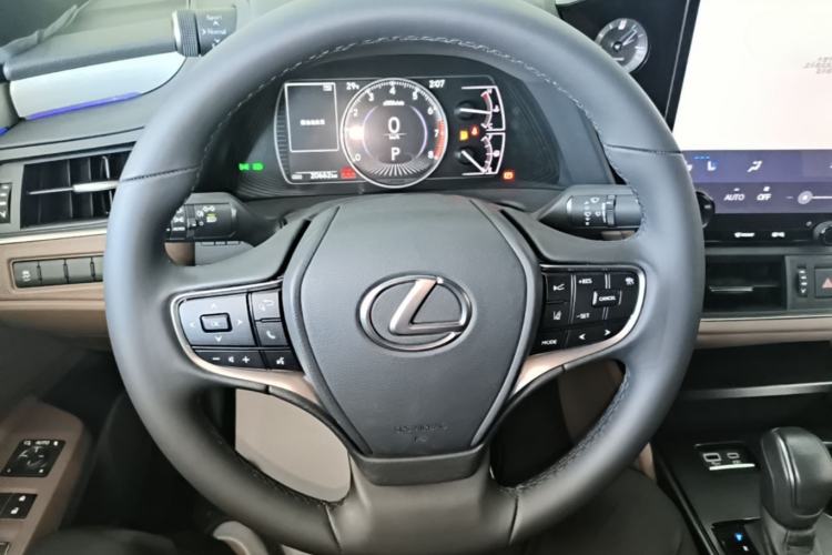 Used Lexus ES 2025 200 Premium Edition Steering Wheel