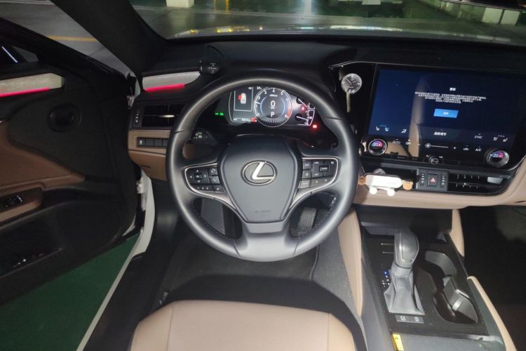 Used Lexus ES 2025 200 Premium Edition Steering Wheel