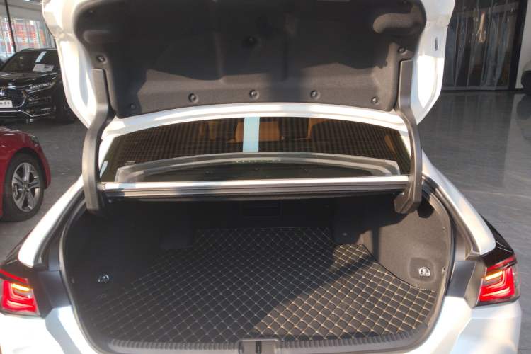 Used Lexus ES 2025 200 Premium Edition Trunk