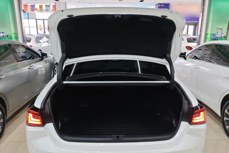 Used Lexus ES 2025 200 Premium Edition Trunk