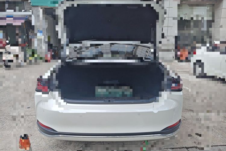 Used Lexus ES 2025 200 Premium Edition Trunk
