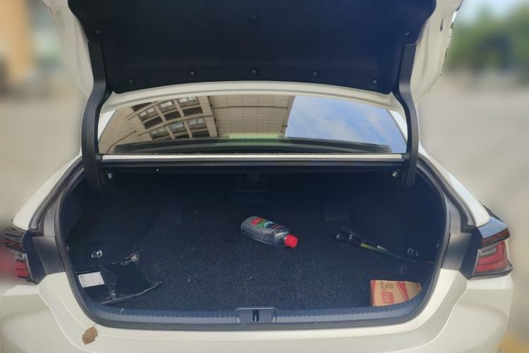 Used Lexus ES 2025 200 Premium Edition Trunk