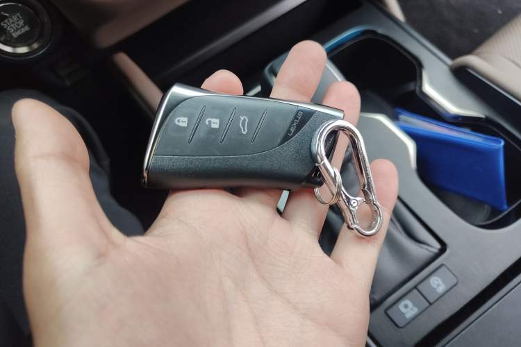 Used Lexus ES 2025 200 Premium Edition Vehicle Key
