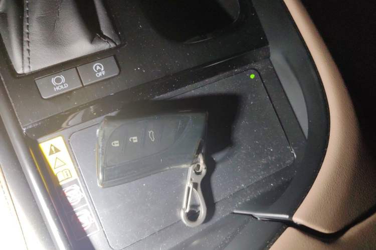 Used Lexus ES 2025 200 Premium Edition Vehicle Key