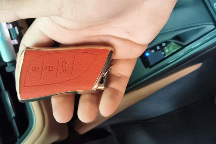 Used Lexus ES 2025 300h Deluxe Edition Vehicle Key