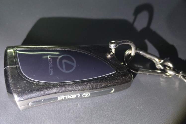 Used Lexus ES 2025 200 Premium Edition Vehicle Key