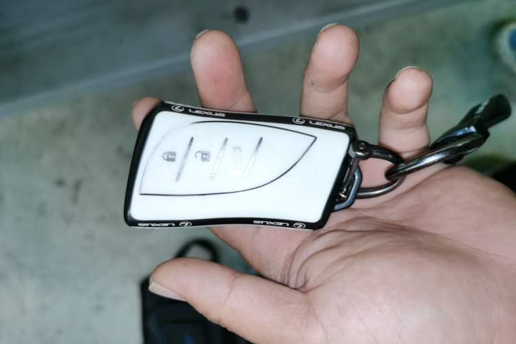 Used Lexus ES 2025 200 Premium Edition Vehicle Key