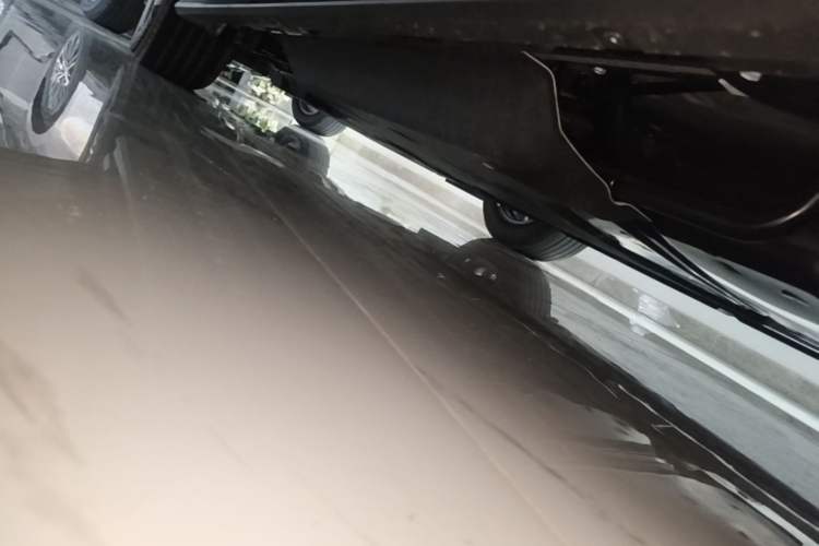Used Lexus ES 2026 Model 300h Base Version Left Side Sill