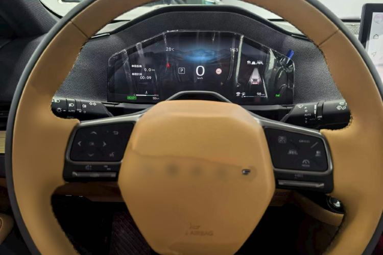 Used Lexus ES 2026 Model 300h Base Version Interior 2