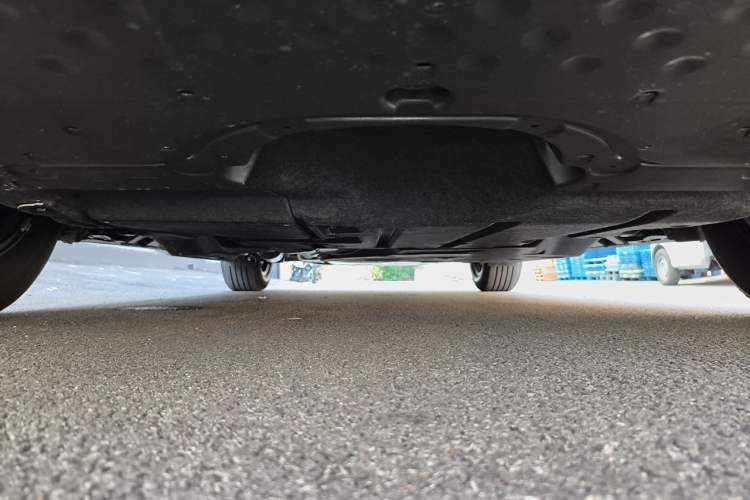 Used Lexus ES 2026 Model 300h Base Version Chassis Front