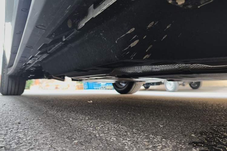 Used Lexus ES 2026 Model 300h Base Version Chassis Front Right