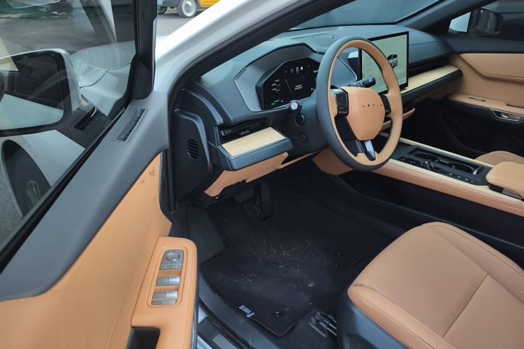 Used Lexus ES 2026 Model 300h Base Version Driver Seat