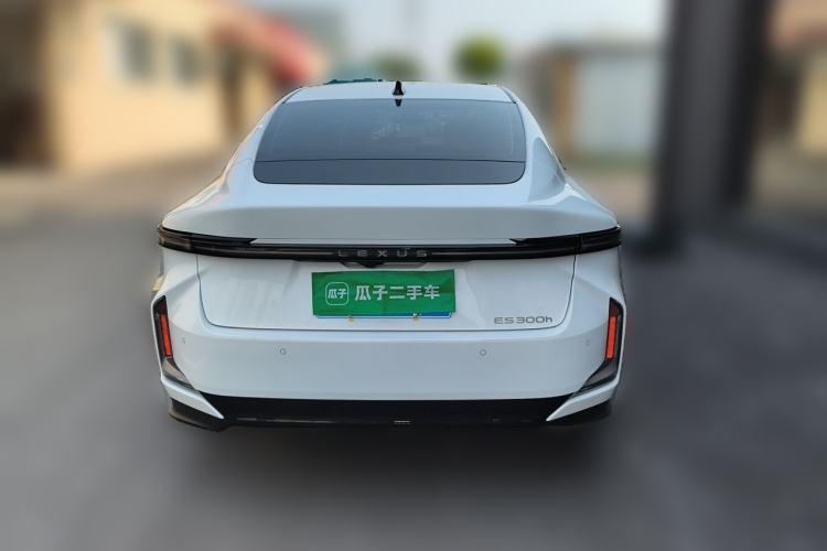 Used Lexus ES 2026 Model 300h Base Version Rear