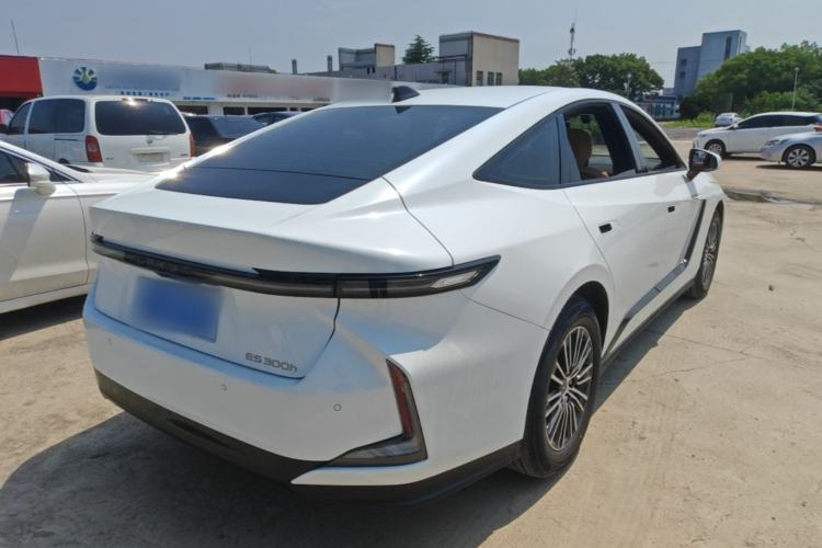 Used Lexus ES 2026 Model 300h Base Version Rear Right 45 Deg