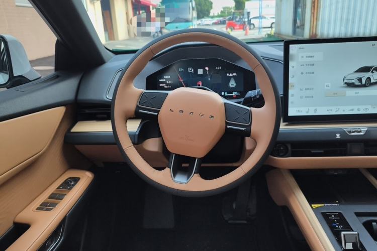 Used Lexus ES 2026 Model 300h Base Version Steering Wheel