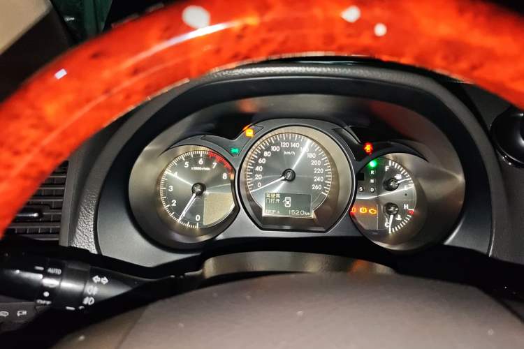 Used Lexus GS 2005 300 Instrument Cluster