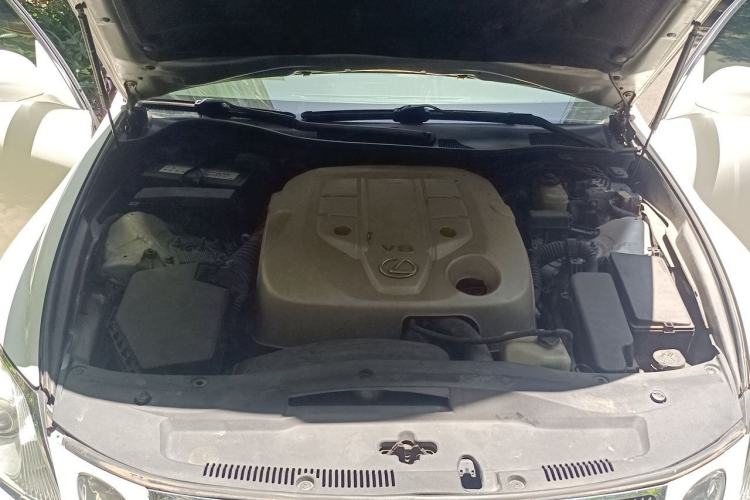 Used Lexus GS 2005 300 Engine Bay