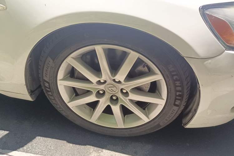 Used Lexus GS 2005 300 Right Front Wheel Hub