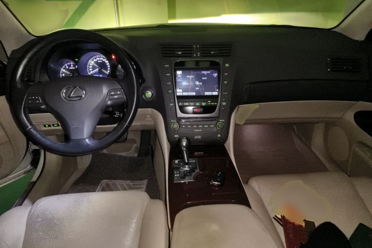 Used Lexus GS 2011 300 Brilliant Edition Center Console