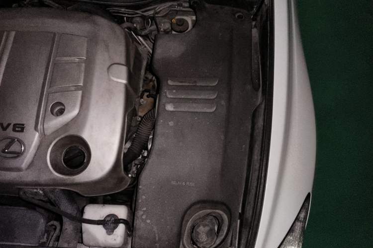 Used Lexus GS 2011 300 Brilliant Edition Engine Bay Left