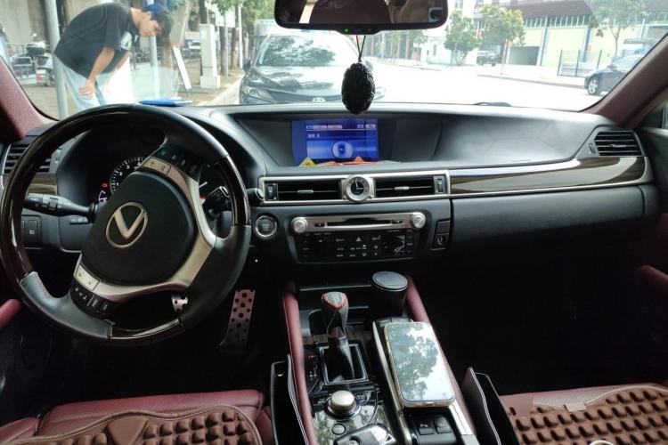 Used Lexus GS 2012 350 Luxury All-Wheel-Drive Version Center Console