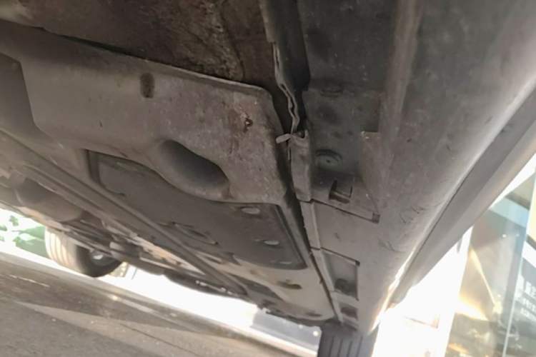 Used Lexus GS  Chassis Front Left