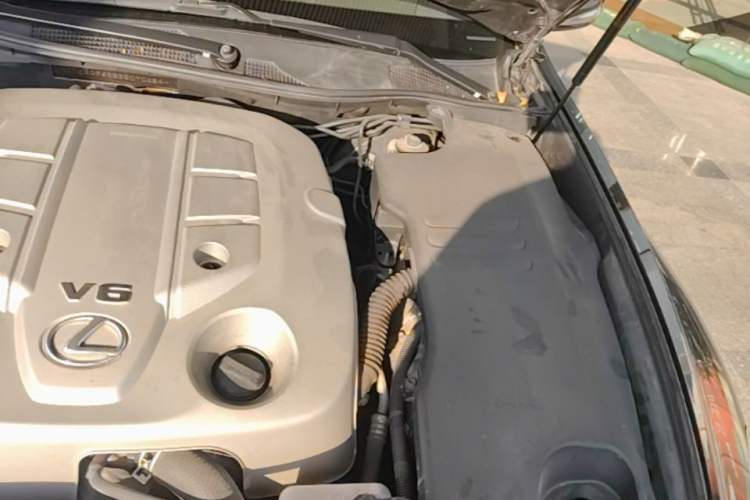 Used Lexus GS  Engine Bay Left
