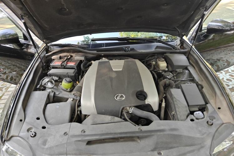 Used Lexus GS 2012 350 Luxury All-Wheel-Drive Version Engine Bay