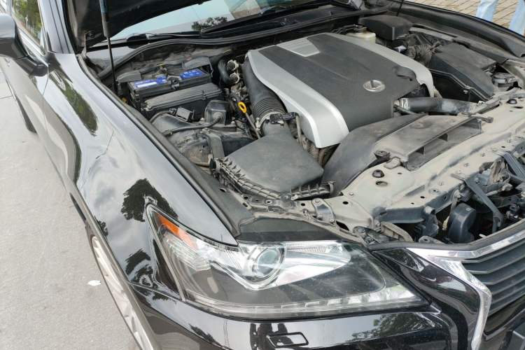 Used Lexus GS 2012 350 Luxury All-Wheel-Drive Version Engine Bay Right