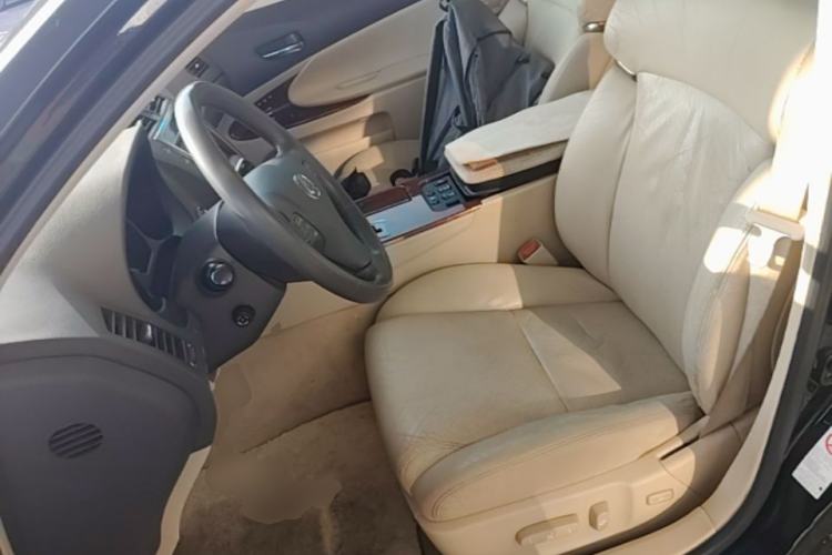 Used Lexus GS  Left Front Seat