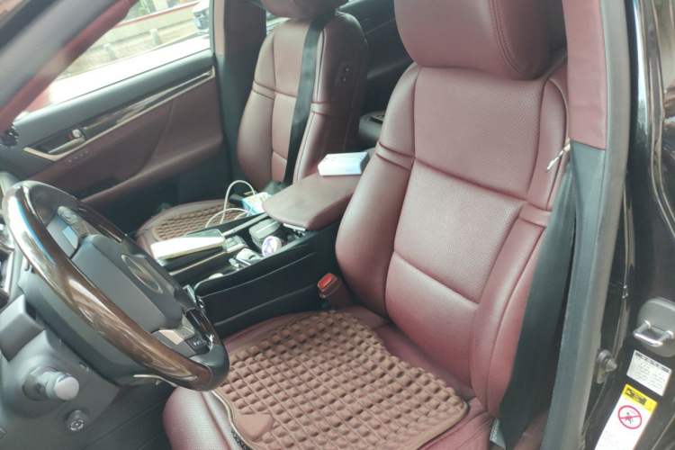 Used Lexus GS 2012 350 Luxury All-Wheel-Drive Version Left Front Seat