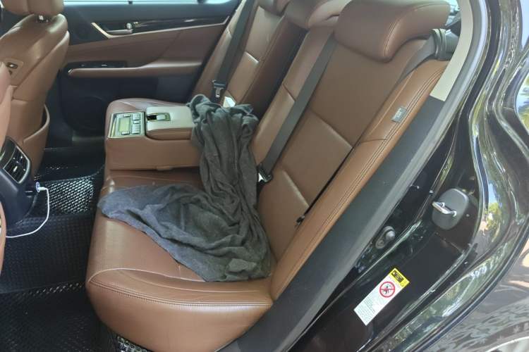 Used Lexus GS 2012 350 Luxury All-Wheel-Drive Version Left Rear Seat